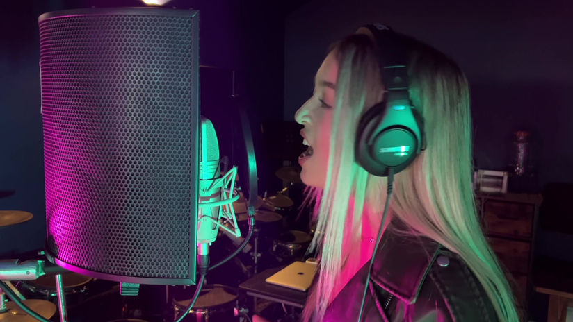 I Hope It Hurts - Ellie George